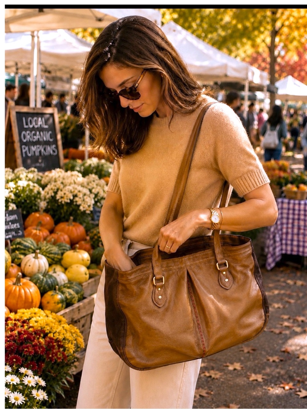 STOP SCROLLING AUTHENTIC VINTAGE GUCCI TAN LARGE SHOULDER TOTE-SIGNATURE STRIPE- - Picture 2 of 8